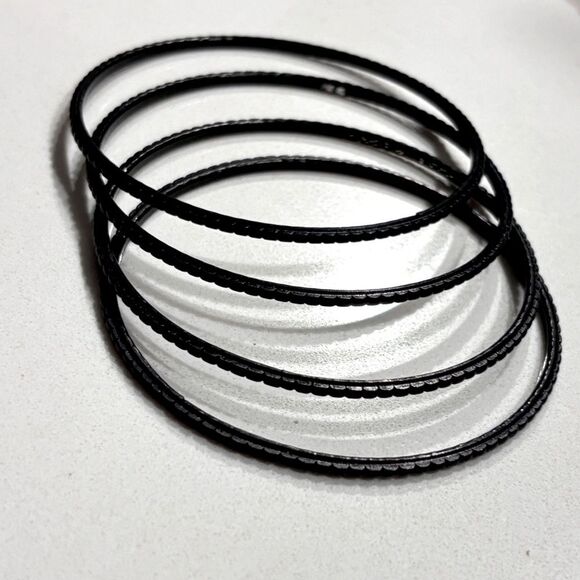 Vintage Y2K Black Bangle Bracelets Set of 4 - Picture 1 of 7